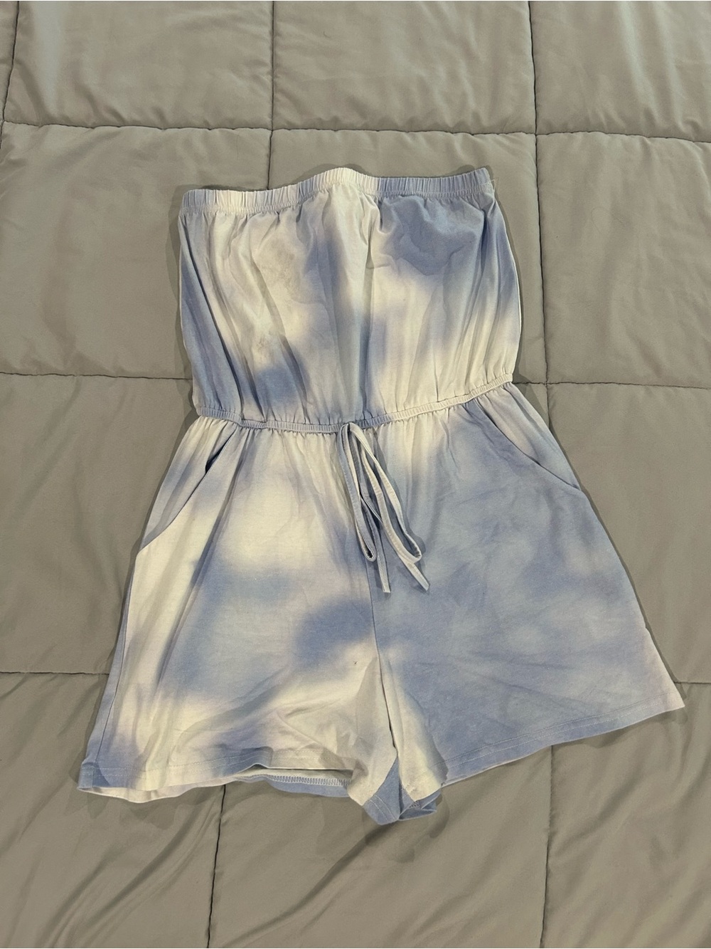 Tie-Dye Strapless Women’s Romper Shorts - Light Blue/White